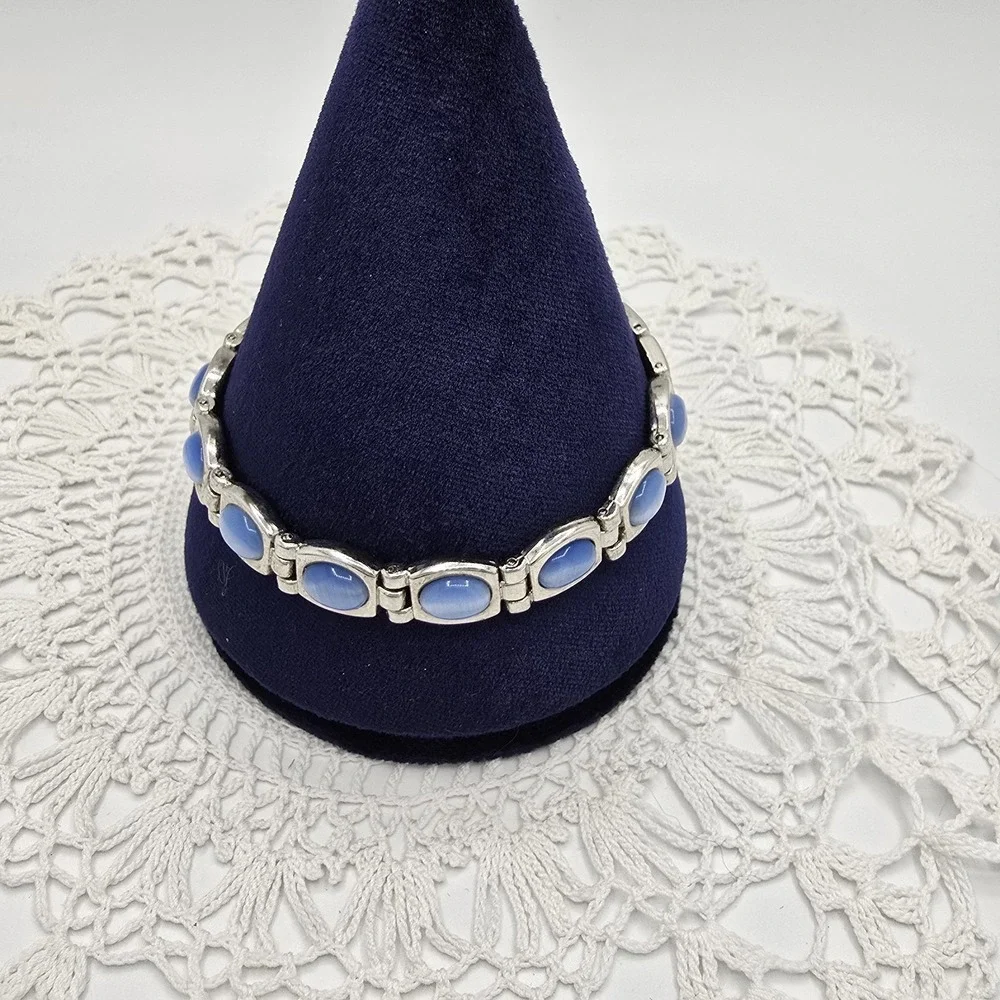 Blue Cats Eye Tennis Bracelet Silver tone Link 7.25